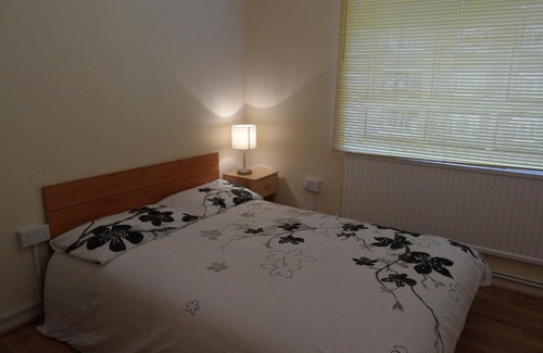 White City House | Nice room in White City