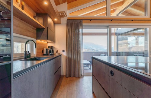 Sankt Lambrecht House | Nice ski in-ski out chalet with a sauna, hottub
