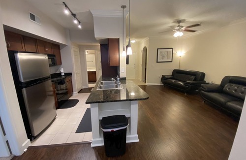 Uptown Apartment | Nice Spacious 1br Near the Galleria Area