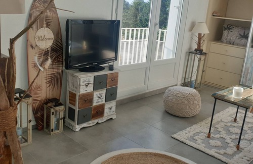 Hauteville-sur-Mer Apartment | Nice studio with sea view