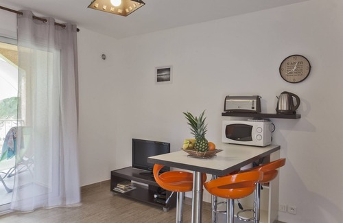 Oletta Apartment | Nice T2 - St-Florent, 5 min from the beach, with swimming pool
