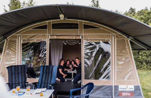 Opende House | Nice tent lodge on a campsite
