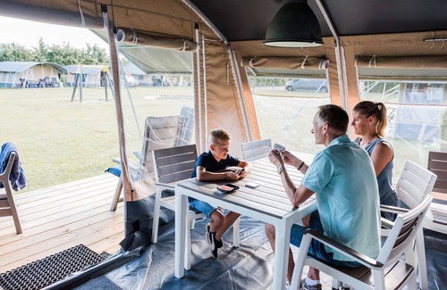 Echternacherbruck House | Nice tent on a campsite