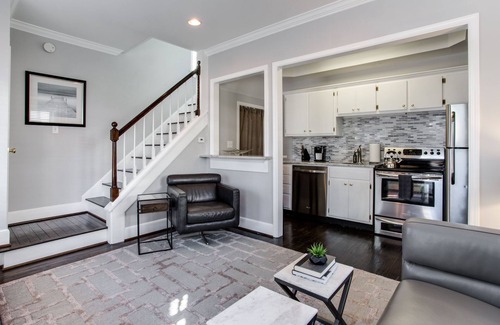 Atkins Park House | NICE two story 1/1 in virginia highlands walk to Ponce City Market and beltline