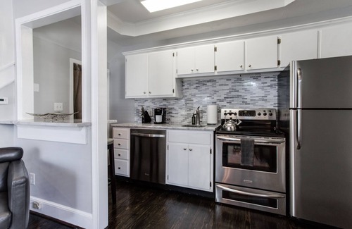 Atkins Park House | NICE two story 1/1 in virginia highlands walk to Ponce City Market and beltline