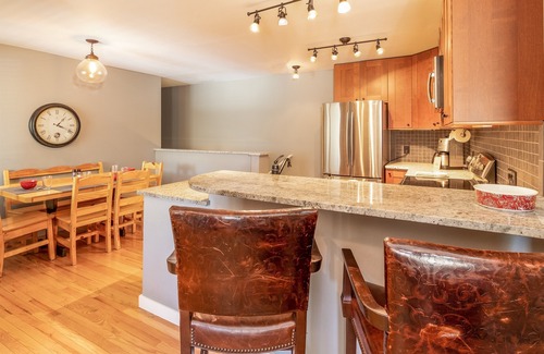 Frisco Condo | Nice Updated Condo. Hot Tub. Access to Lake.