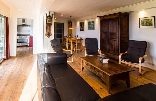 Hautefage Ski Chalet | Nice view charlannes