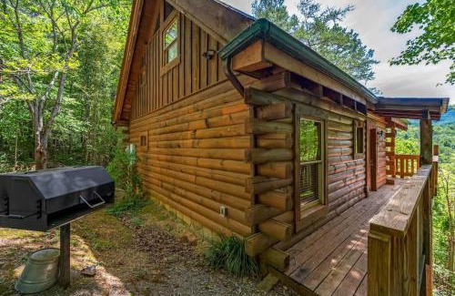Sevierville House | Nice View Log Cabin Fireplace Hot Tub Pool Table