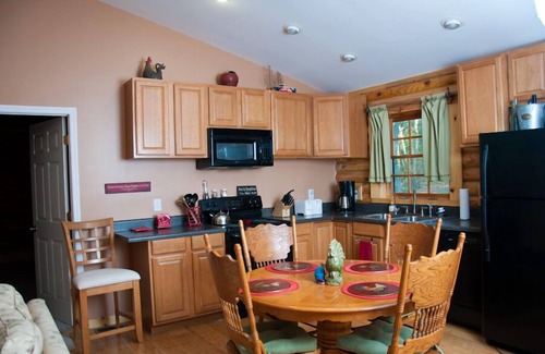 Smyrna Cabin | Nicely Appointed Cabin in Scenic Setting. Family-friendly, Romantic Too!