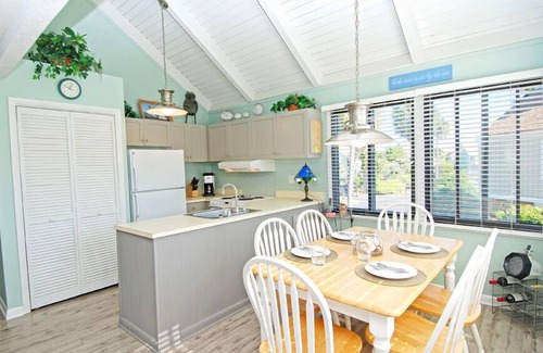 Sealoft Villas House | Nicely Decorated! Great Location! Amenity Cards! Neighborhood Pool!