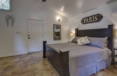 Yuba City House | Nicely remodeled guest house in the heart of Yuba City's Hillcrest neighborhood