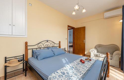 Melanes Apartment | Nick & Debbie's two-storey apartment