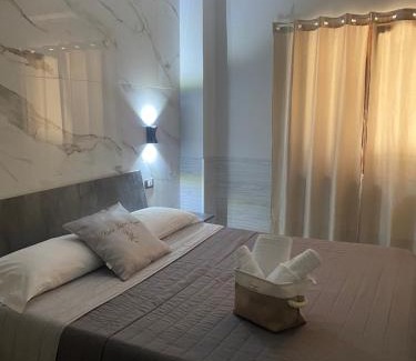 Fondi Bed & Breakfast | NICOLE LUXURY ROOMS