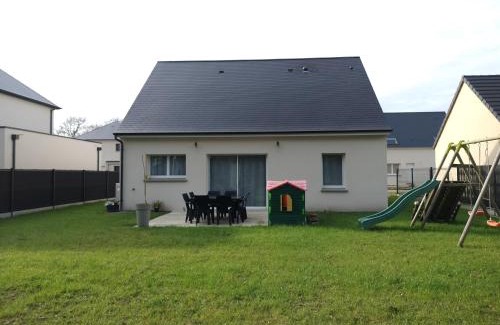 La Suze-sur-Sarthe House | Nid douillet à l'orée des bois à 20 min du circuit des 24h du Mans