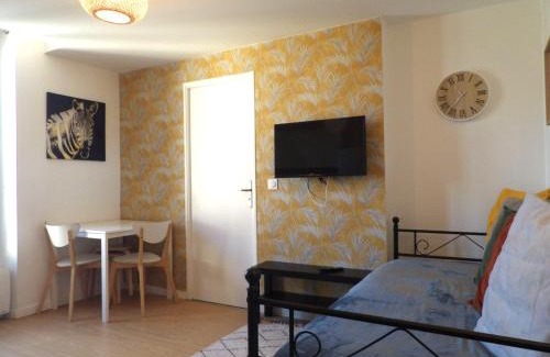 Chelles Apartment | Nid Douillet au Bord du Canal #D