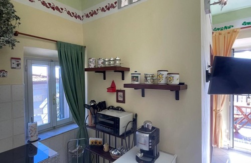 Tirli Apartment | Nido D'Arte, a studio apartment nestled in the silence of a medieval village in Maremma