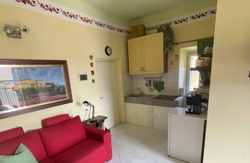 Tirli Apartment | Nido D'Arte, a studio apartment nestled in the silence of a medieval village in Maremma