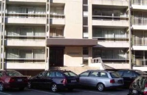 Nieuwpoort-aan-Zee Apartment | Nieuwpoort-Bad: Family friendly apartment with garage. 50 m from the sea.
