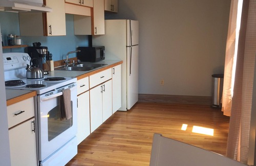 Eureka Springs Historic District Apartment | Night Owl (A) in Downtown Eureka! (optional paid parking upon request)