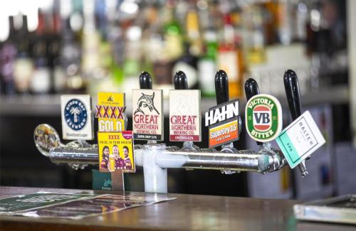 Cardwell Hotel | Nightcap at Marine Hotel Cardwell