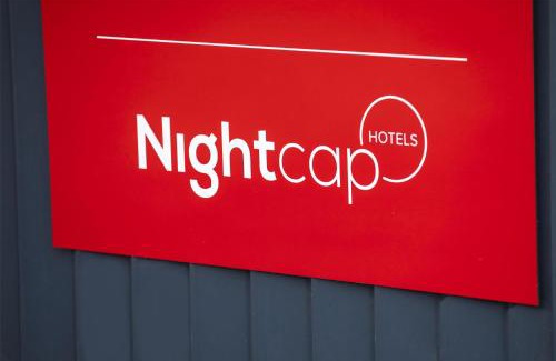 Cardwell Hotel | Nightcap at Marine Hotel Cardwell