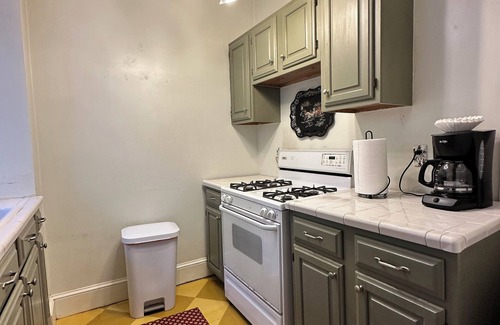Mount Vernon Cottage | Nightingale Cottage within Historic Former Elizabeth Arden Spa. Belgrade Lakes
