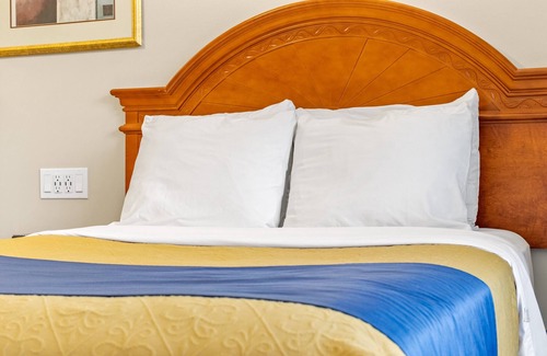Owen Sound Hotel | Nights Inn Owen Sound
