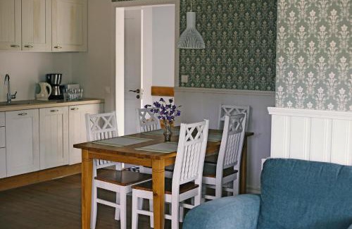 Mandjala House | Niidupuu Holiday Home