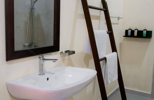 Pottuvil Bed & Breakfast | Nikara Beach Villas ArugamBay