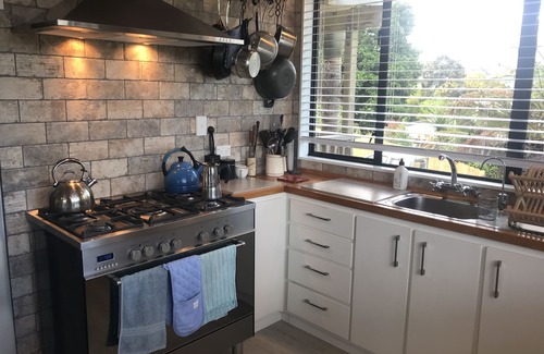Raglan House | Nikau Nook