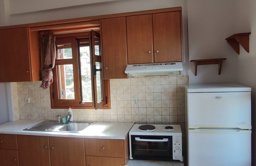 Gialiskari Apartment | Nikos Apartments A3 - One Bedroom Apartment, Sleeps 5