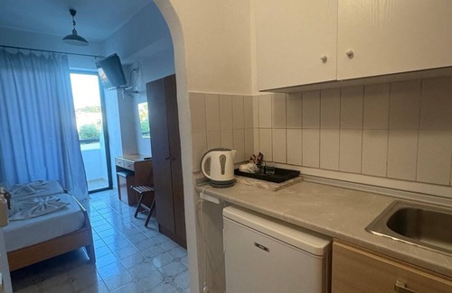 Faliraki House | Nikos BnB