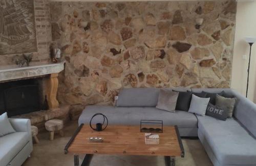 Bralos House | Nikos House Megara