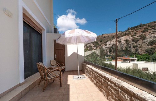 Palaiokastro Apartment | Nikos studio in Palaiokastro near the beach and taverns