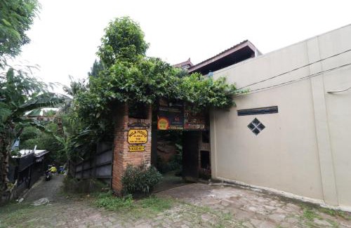 Depok House | NILA HOUSE, Sharia Family Home Stay