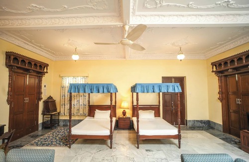 Bhavnagar Hotel | Nilambag palace