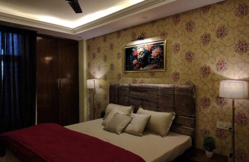 Dehradun Apartment | Nilay - Fully Independent - Couple Friendly