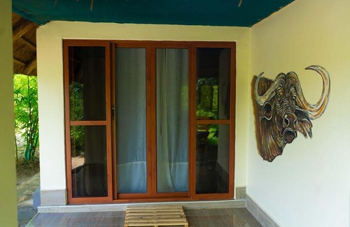 Pakwach Hotel | Nile Breeze Bamboo Lodge