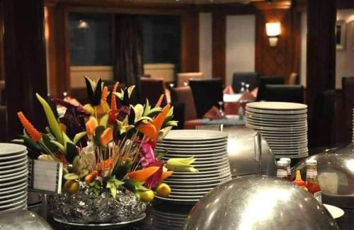 Cairo Hotel | nile cruise king boat