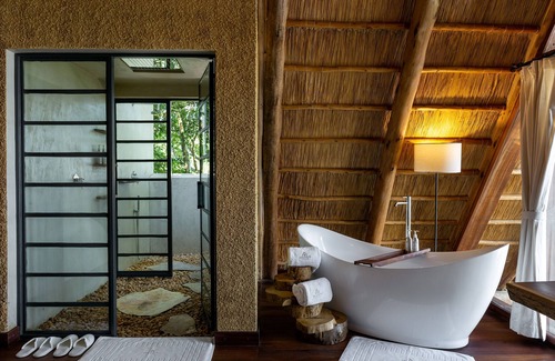 Kampala Cabin | Nile Safari Lodge