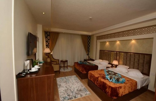 Shubra al Khaymah Hotel | Nile Transport Hotel