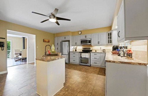 Kirkfield Cottage | Nimalan · Cozy Waterfront Cottage on Mitchell Lake