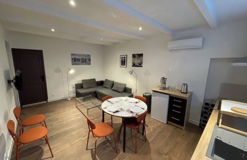 Cadereau Apartment | Nimes Centre 6 Personnes Terrasse