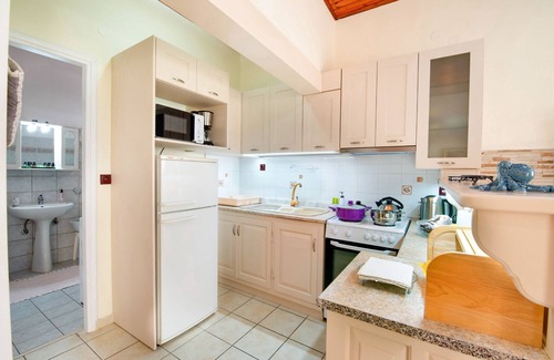 Gaios Apartment | Nina: Gaios Waterfront Apartment