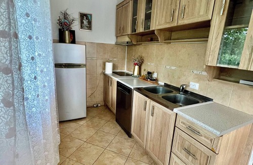 Karuc Apartment | Nina House Charming Prevlaka Apartment with Nature Views