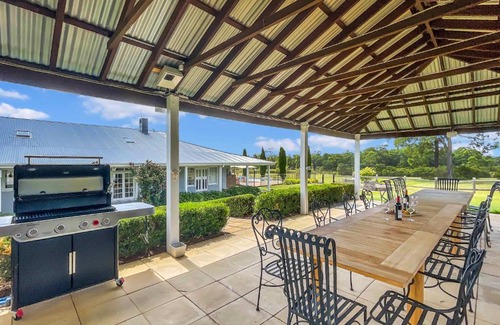 Lovedale House | Nine Hunters
