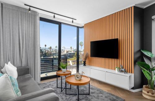 Century City Apartment | Nine Palms 330