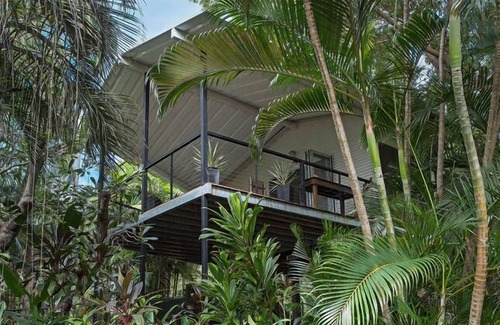 Stuart Park House | Ninteen on Nudl - Tropical style living