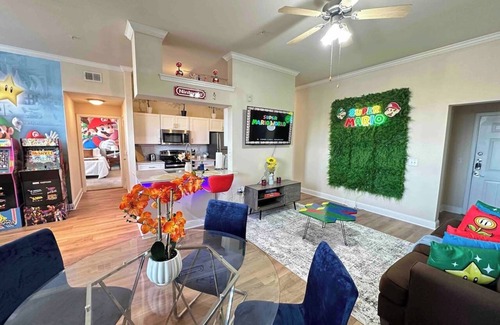 Houston Apartment | Nintendo Super Mario Arcade - 2BR/NRG/Med/Galleria
