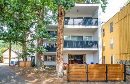 North End House | Ninth Street Retreat